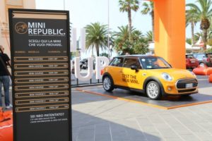 Mini Republic stand