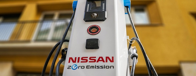 colonnina-ricarica-veicoli-elettrici-nissan