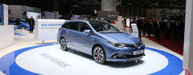 Toyota Auris Hybrid ai primi posti nel mercato delle auto elettriche