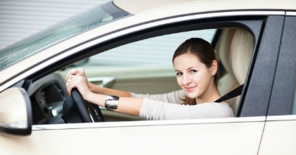Donna al volante