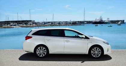 Toyota Auris Touring Sports, station wagon ibrida