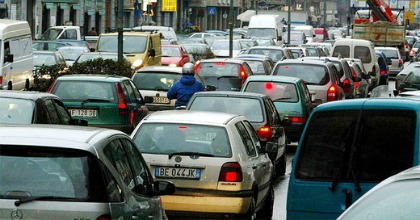 Traffico auto in città