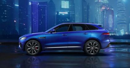 Nuovi suv 2016 Jaguar F-Pace azzurro