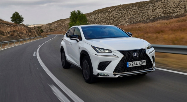 Lexus NX auto ibrida