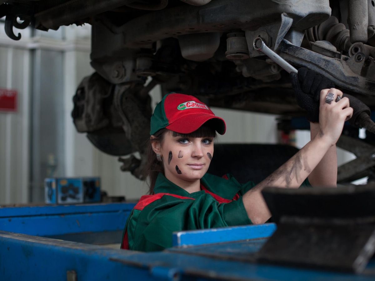 Qual è l'influenza delle donne sull'offerta e sulla produzione del settore automotive?