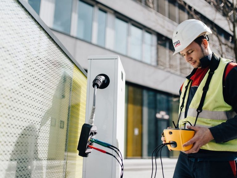 TSG charge: servizio di installazione di colonnine per la ricarica dell'auto elettrica