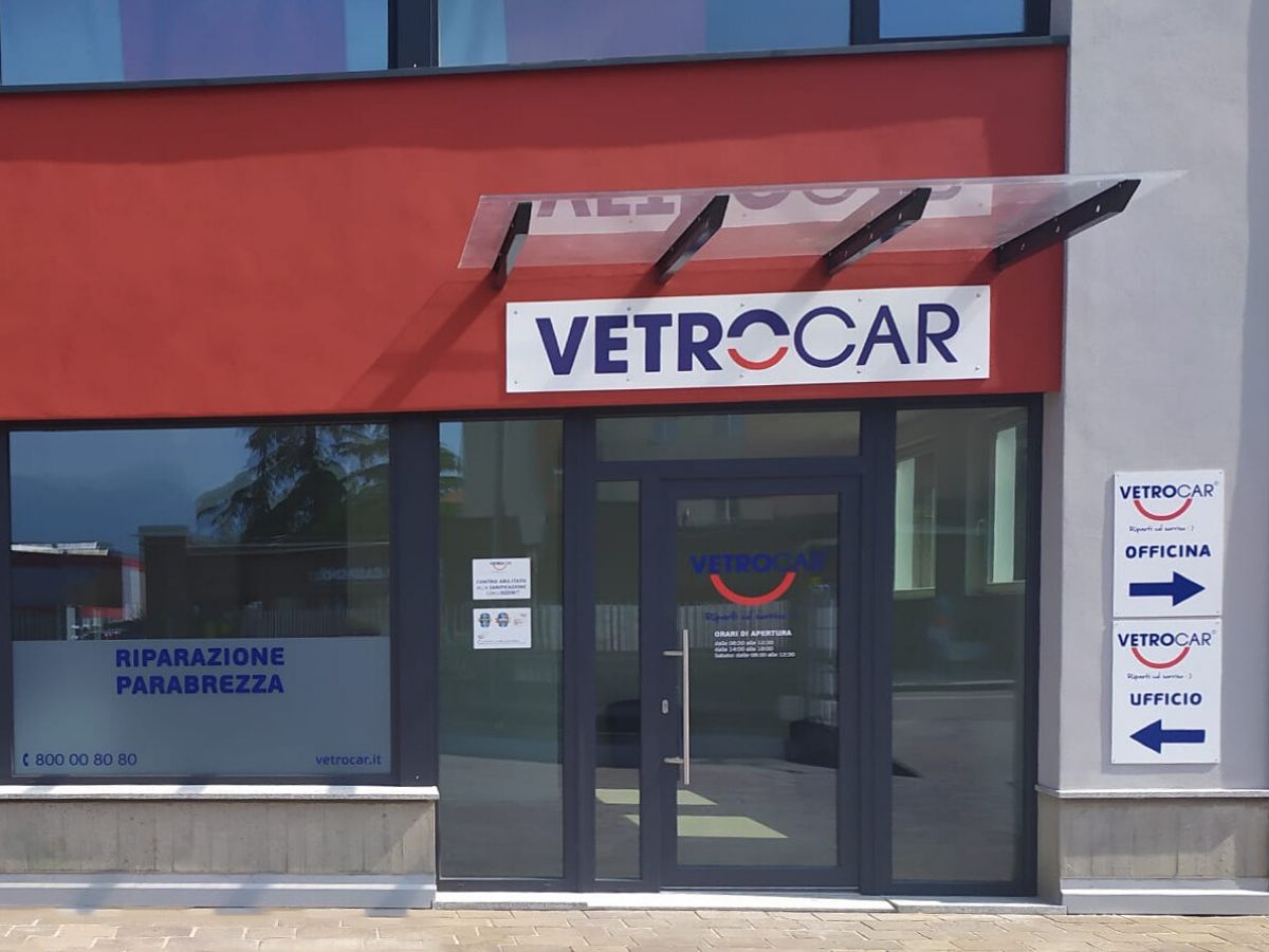VetroCar inaugura il suo nuovo centro a Rovereto