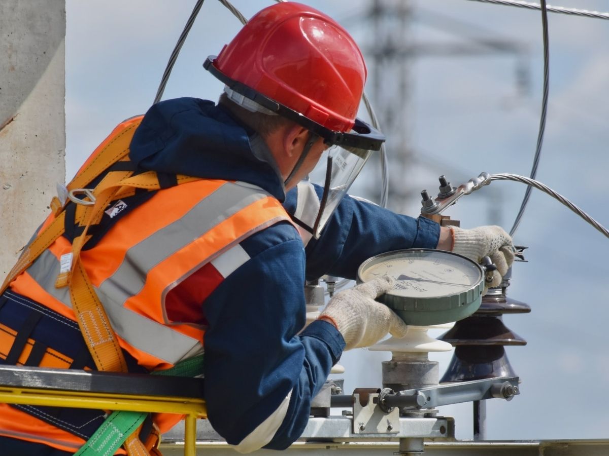 riparazione auto elettriche