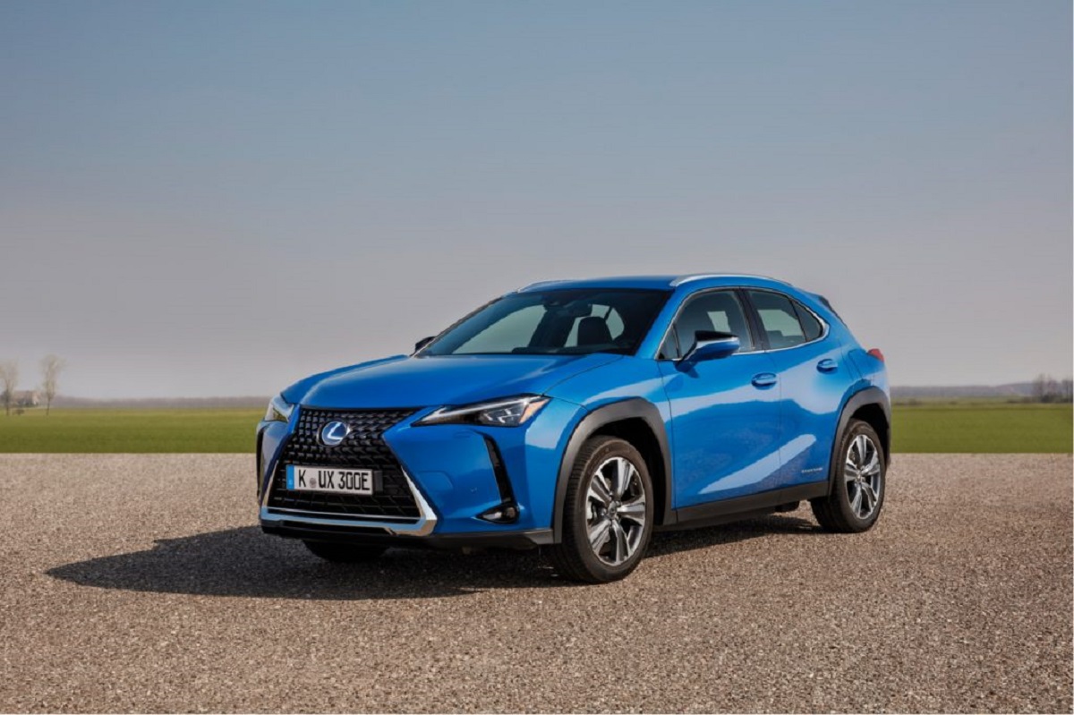 nuova-Lexus-UX-elettrica-2020